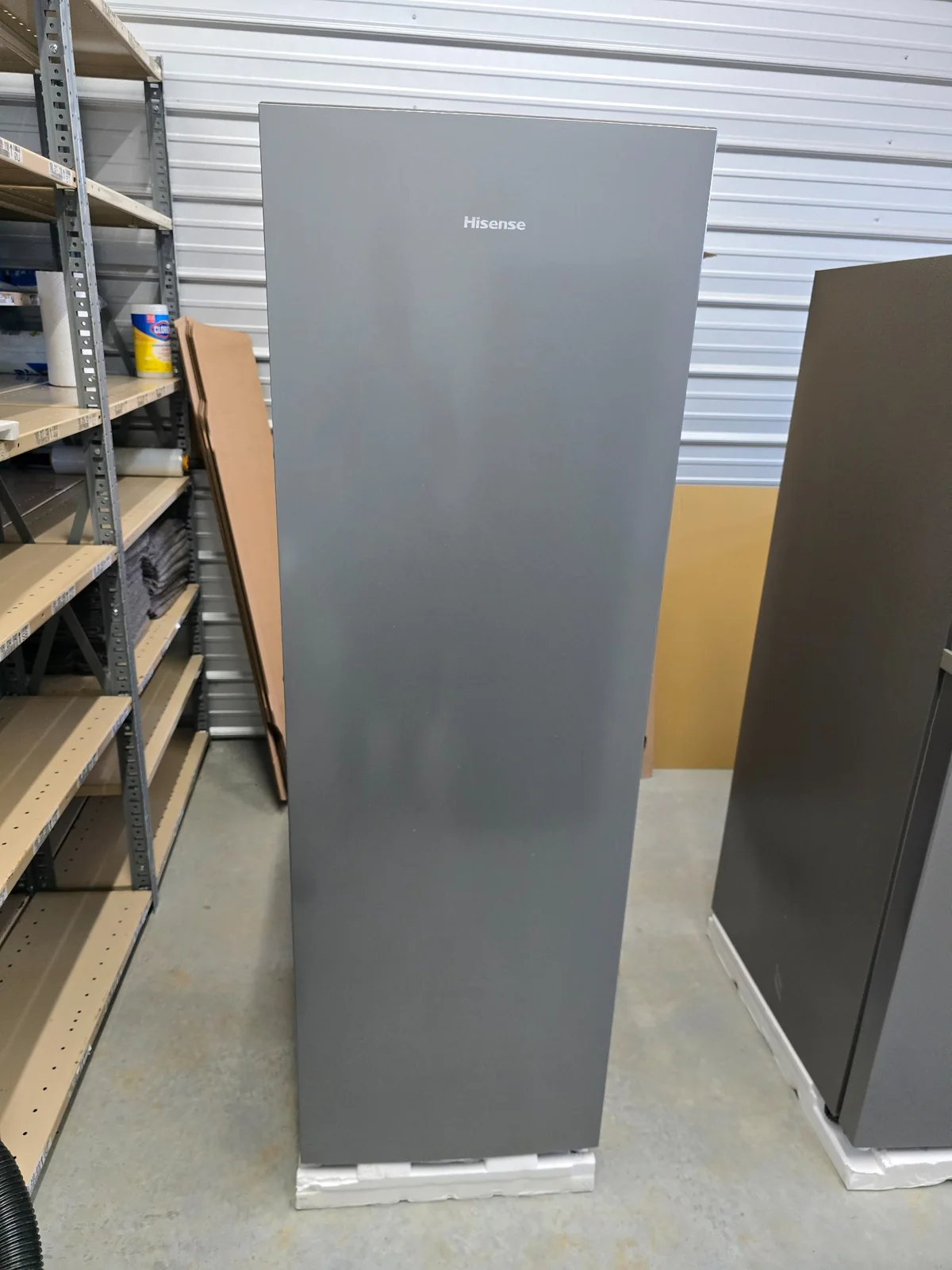 Hisense HFU101N1AVE 10.2 cu. ft. convertible upright freezer refrigerator