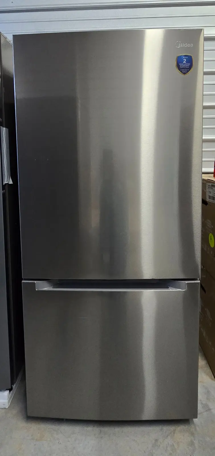 Actual Midea MRB19B7AST stainless steel bottom-freezer refrigerator