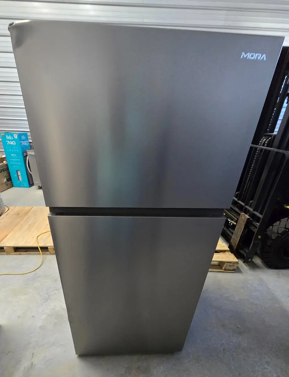 Actual Mora RT180N3ASEM refrigerator with cosmetic scratch-and-dent body damage